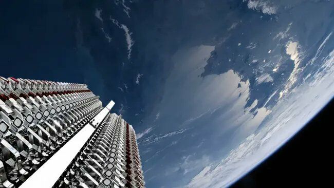 Image for the Tweet beginning: Proof of Earth’s uniqueness. On